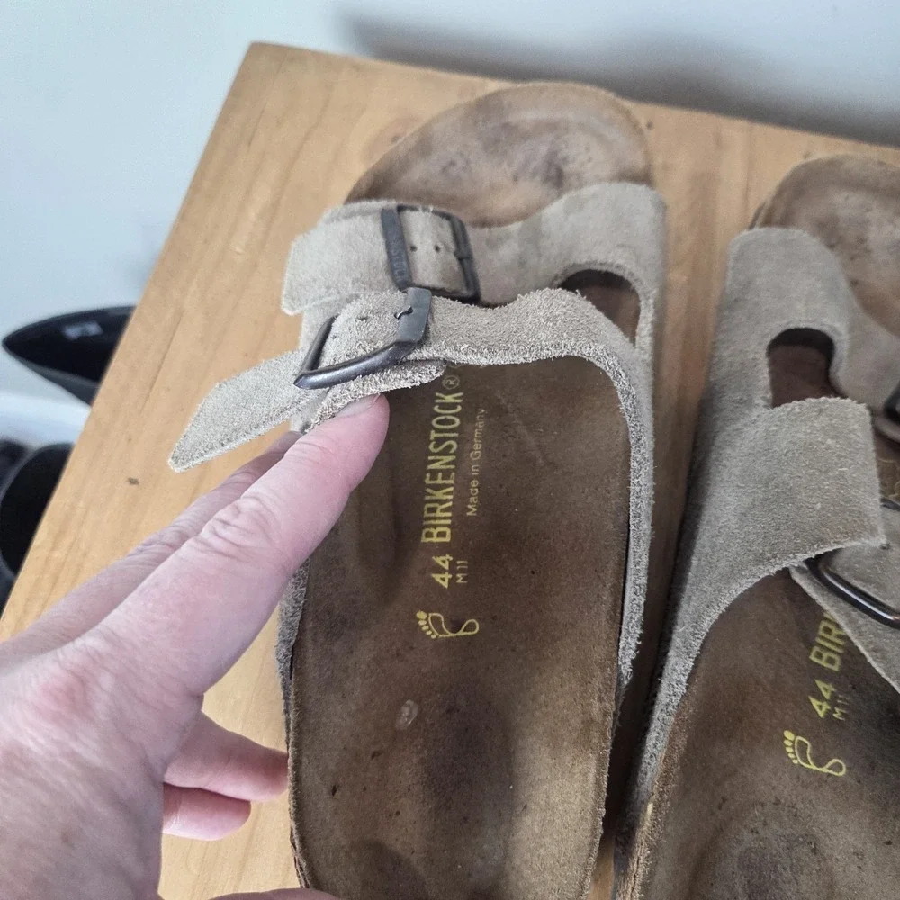 Birkenstock Arizona Sandals Mens Size 11 Taupe Suede Leather Made in Germany 44‎
